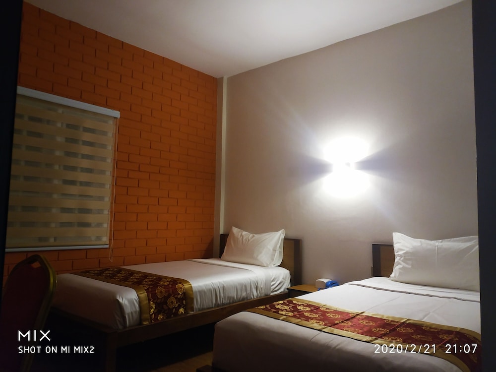 Sunrise Square Motel view 4