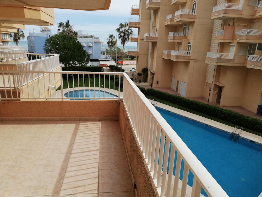 51637121 view 5