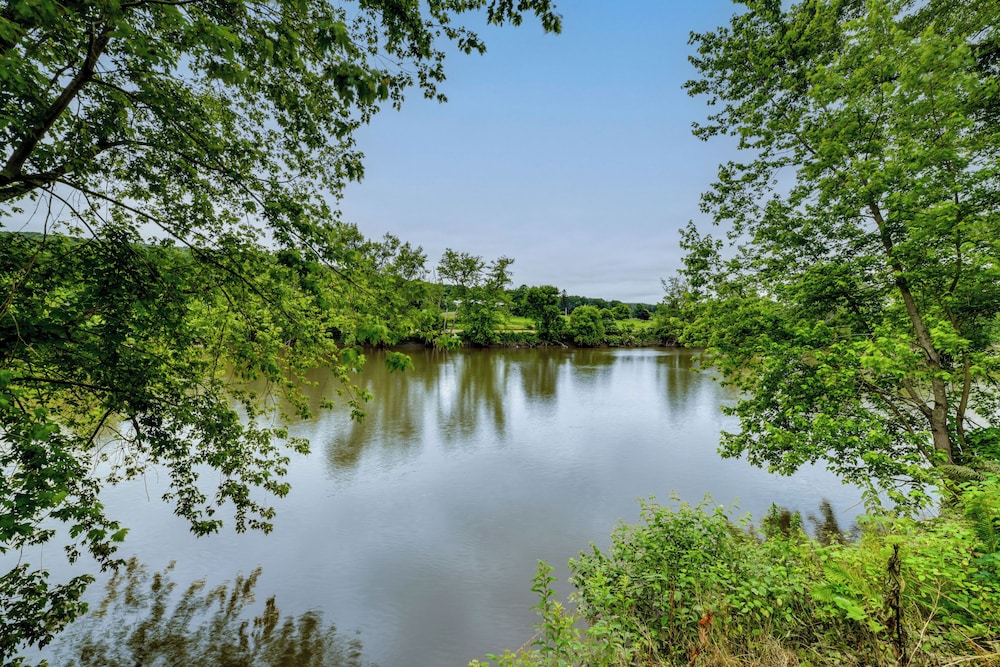 Riverfront Retreat w/ Near Boat Launch in Nineveh!
