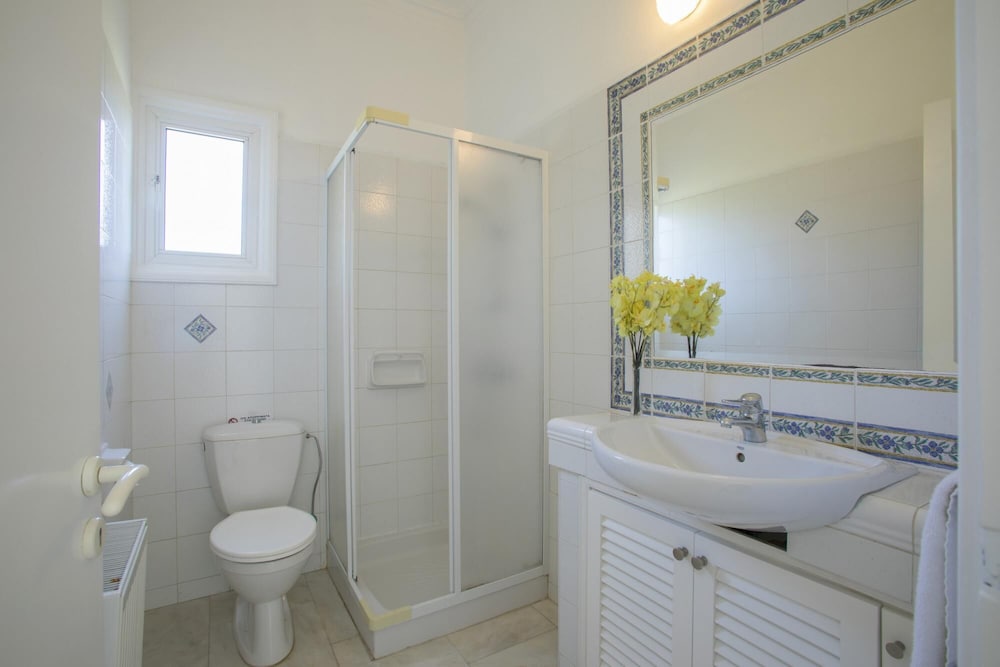 Mazeri in Protaras With 5 Bedrooms and 4 Bathrooms