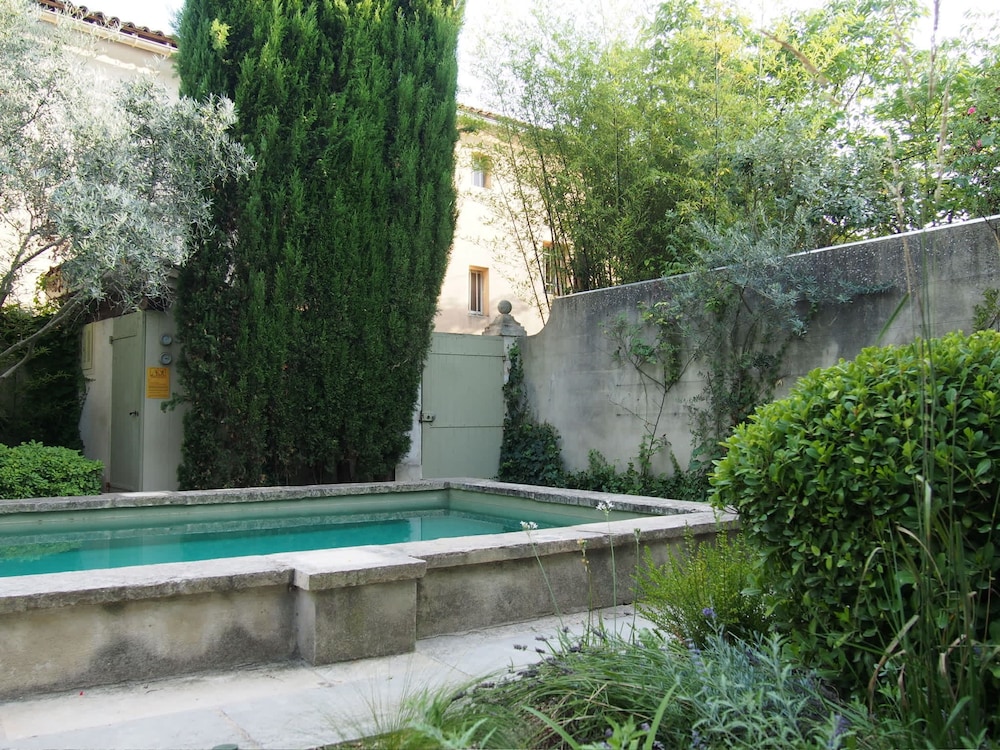 Villa Maillane 18th Century Residence Completely Renovated
