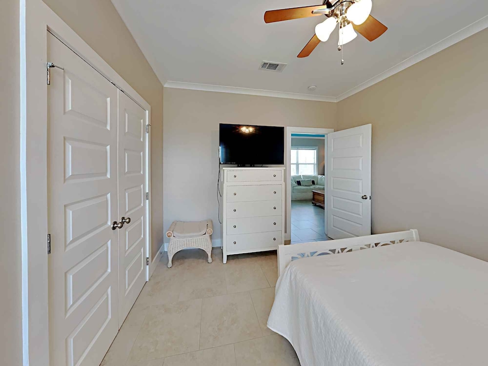 White Sands Escape by Southern Vacation Rentals view 5