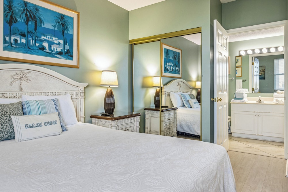 Emerald Key by Southern Vacation Rentals
