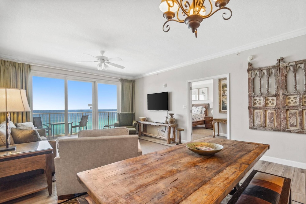 Grandview East 903