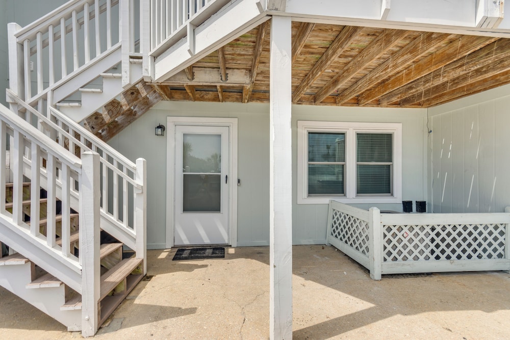 Walk to Orange Beach: Family Condo w/ Patio