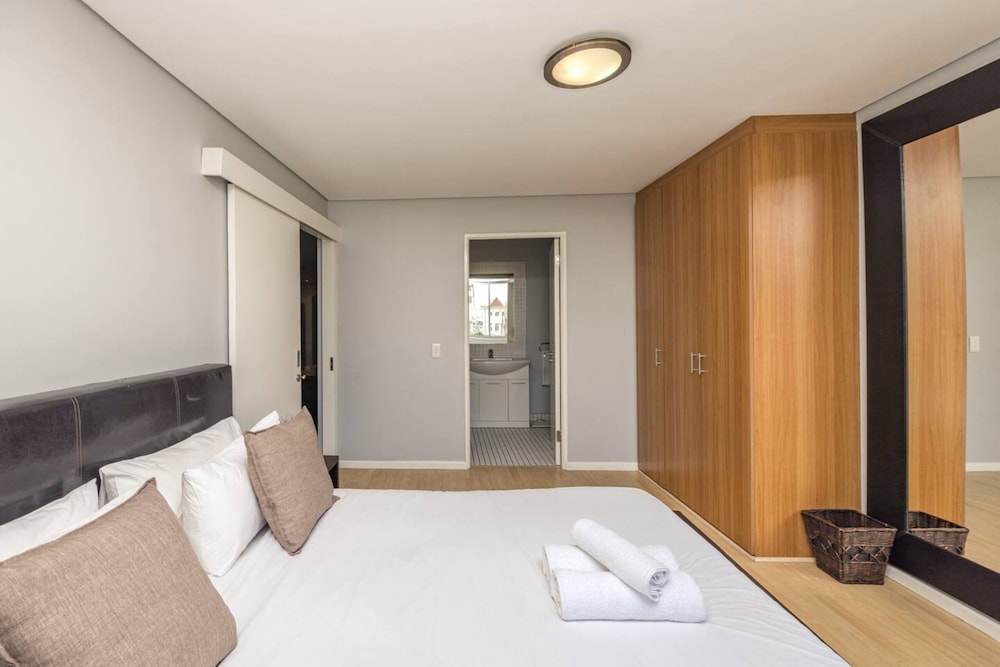 Homey Apartment at the Greenmarket Square view 4