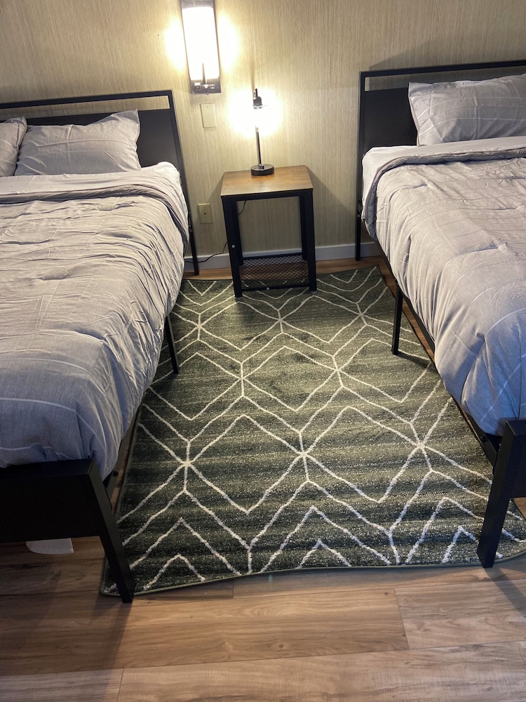 Coyote East Motel