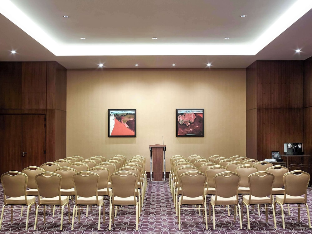Swissotel Living Al Ghurair