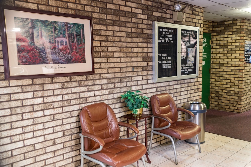 Portage Vacations - The Ridge Hotel Portage - Property Image 25