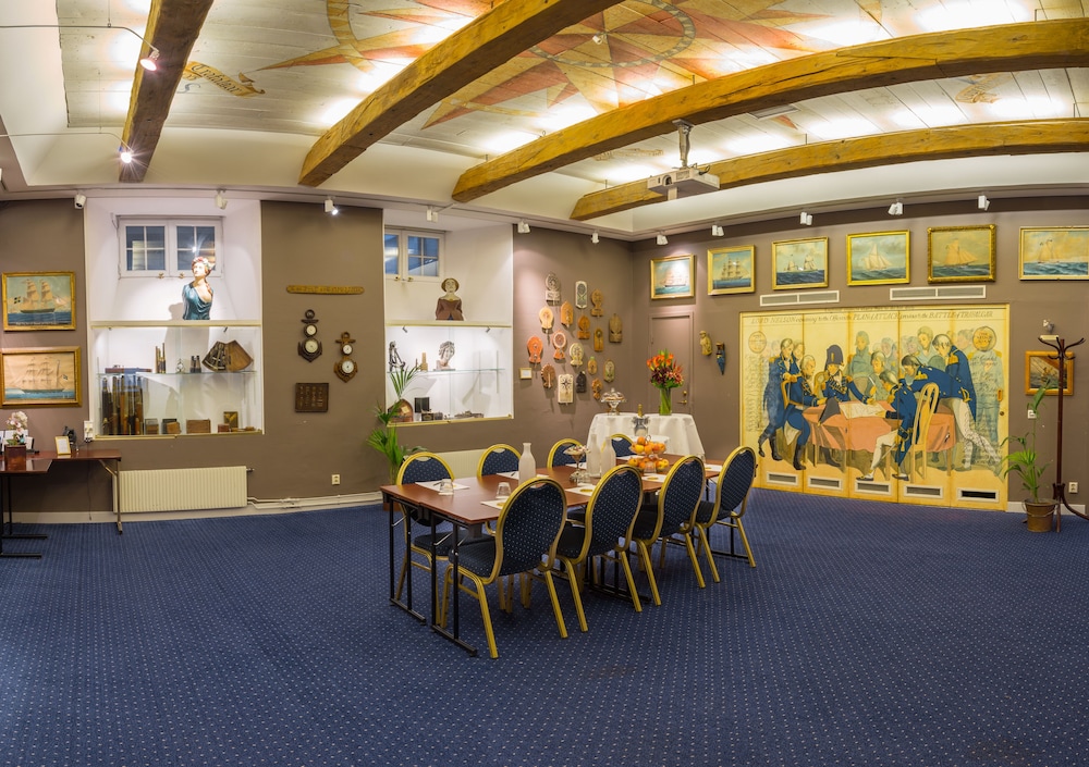 Stockholm Vacations - Victory Hotel - Property Image 6