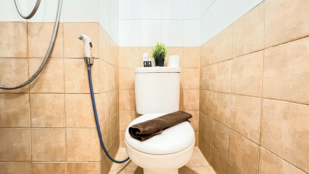 Best Deal And Warm 2Br Apartment Green Pramuka City
