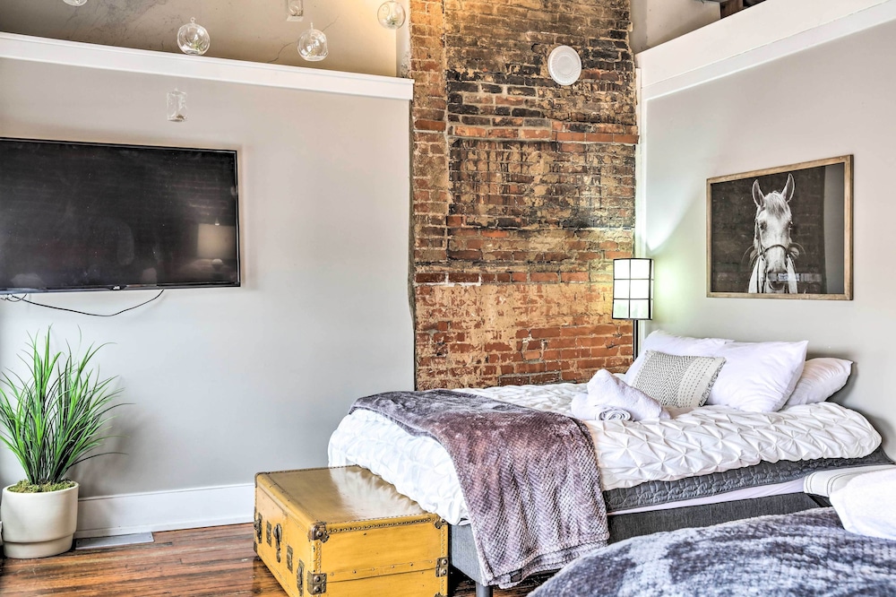 'kentucky Bourbon Loft' ~ Downtown Louisville