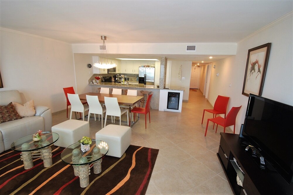 Summit Condo Unit #704 3 Bedroom Condo by RedAwning