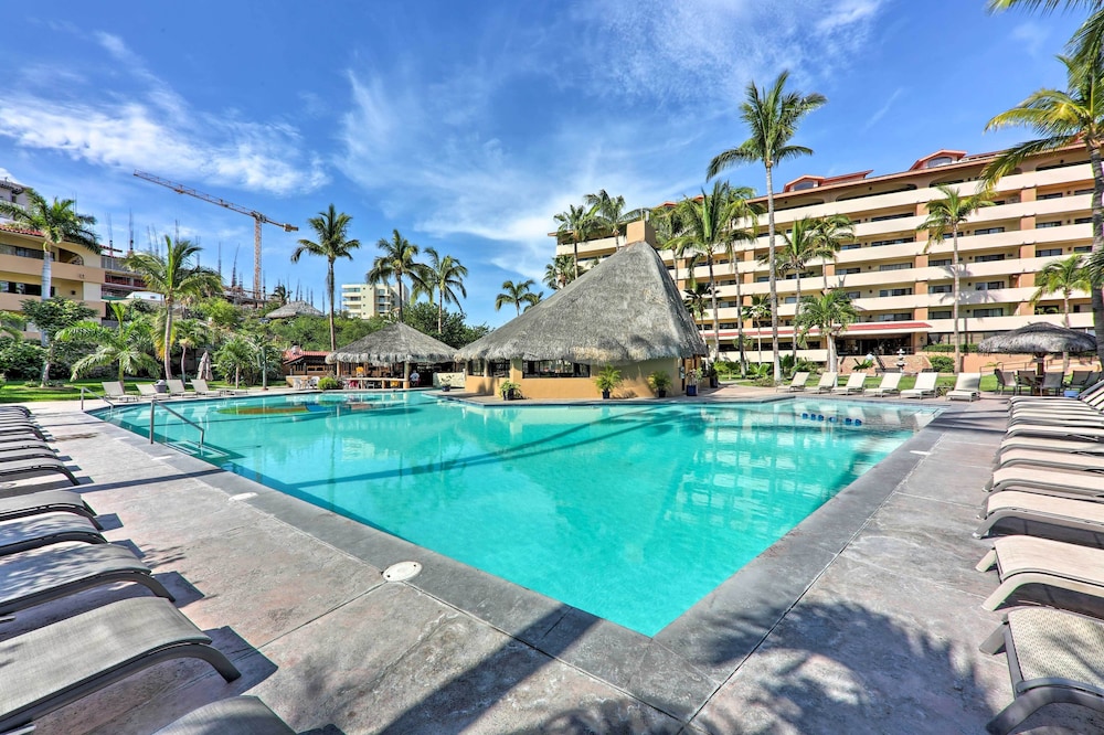 Marina Sol Los Cabos Haven - Walk to Medano Beach! view 3