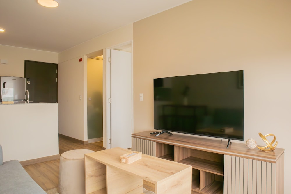 w Elegant 1BR Retreat in the Heart of San Isidro