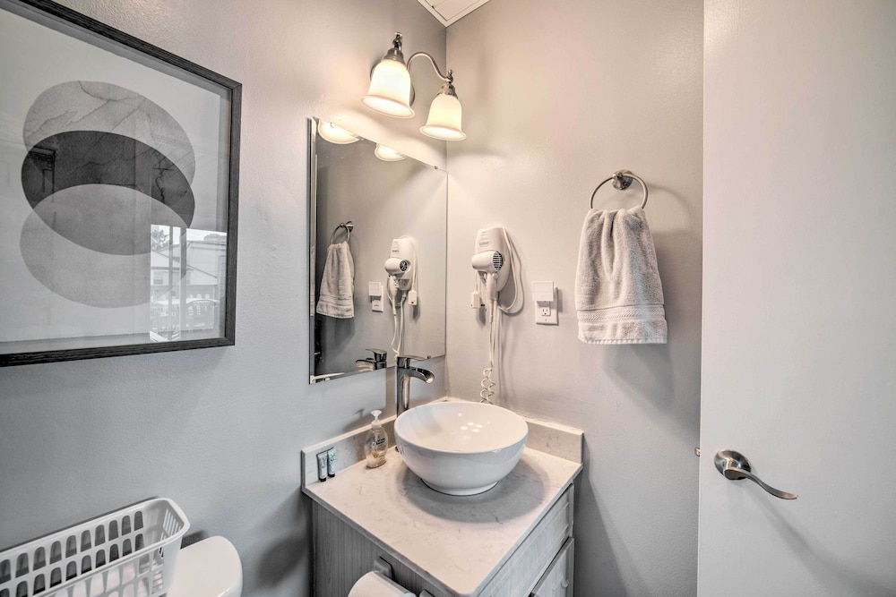 PCB Townhome: Walk to Beaches, Resort Amenities!