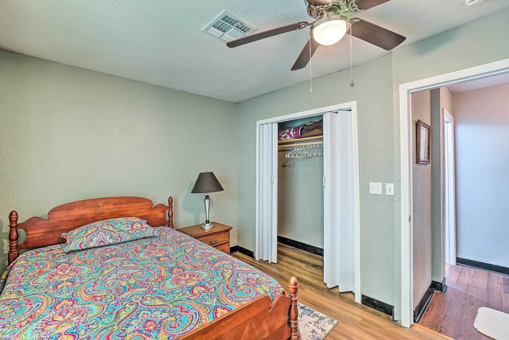 Centrally Located Lawton Home: Dogs Welcome! view 3