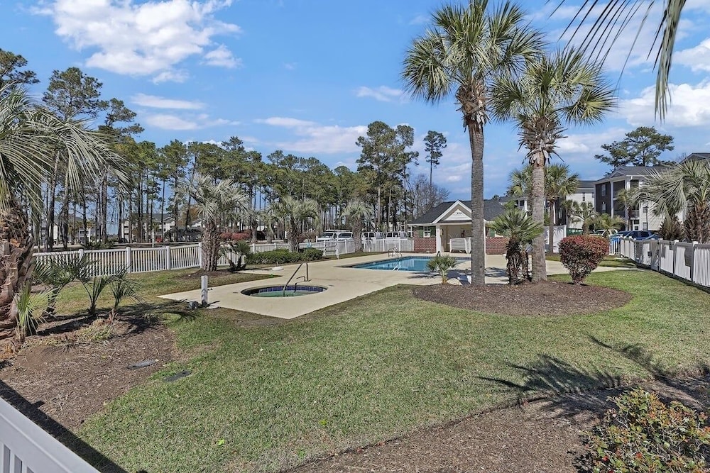 River Oaks 57b 2 Bedroom Condo