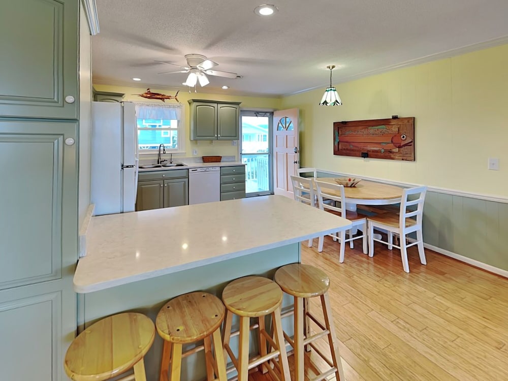 On Island Time by Topsail Realty