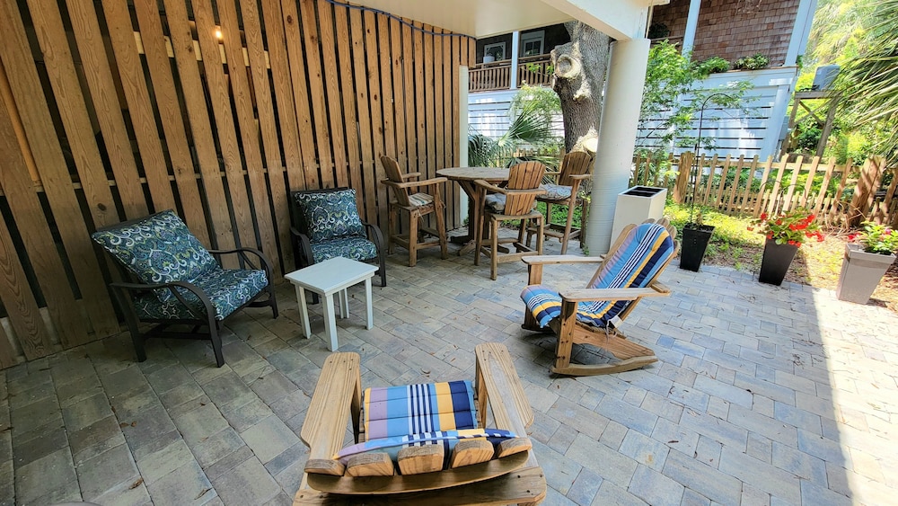 1616 Jones Avenue by Tybee Vacation Rentals