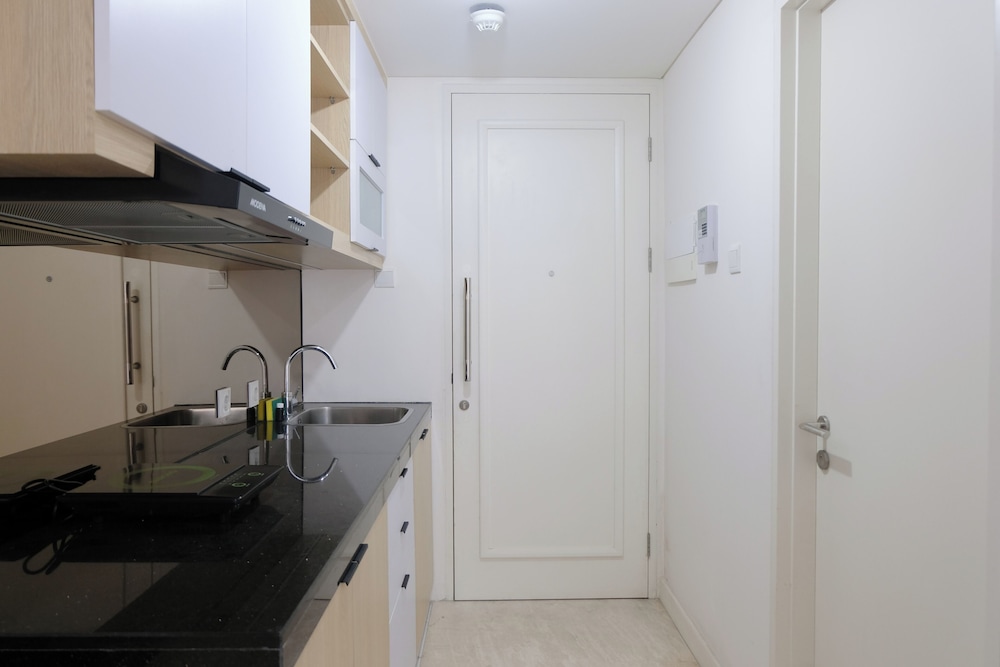 Scenic Studio At Apartment Landmark Residence Bandung