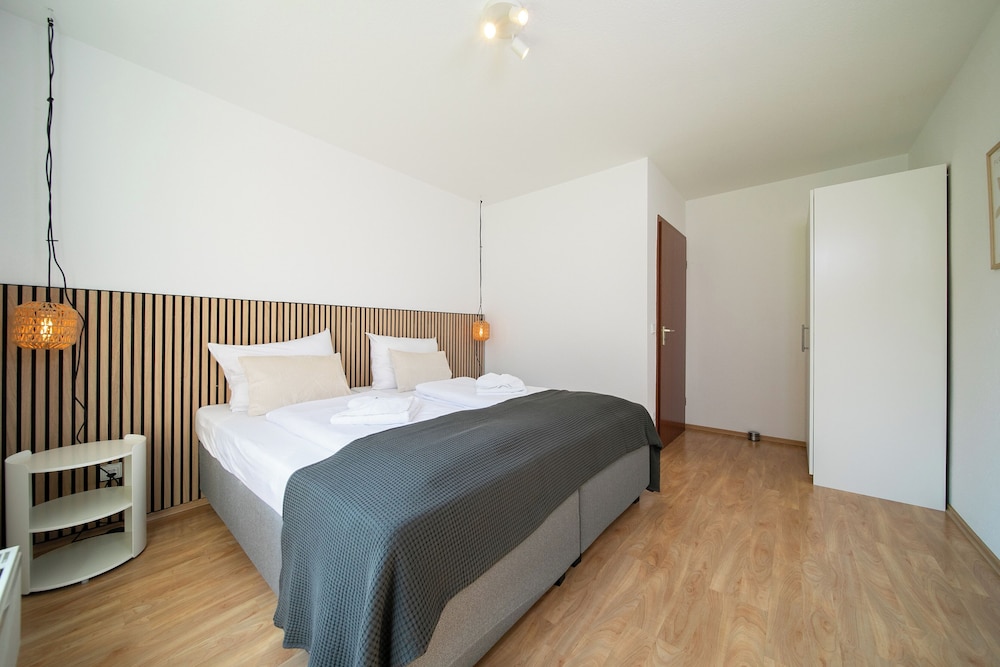 Favorite Stays - Neuss Furth