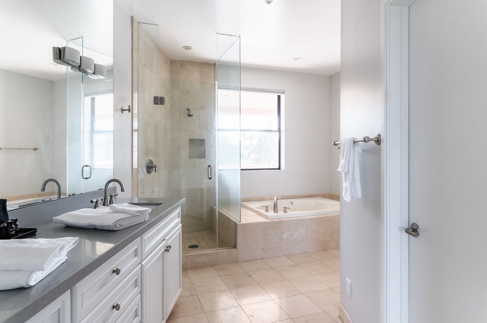 Ivory II By Avantstay Gorgeous Spacious Home w Views Close To Old Town