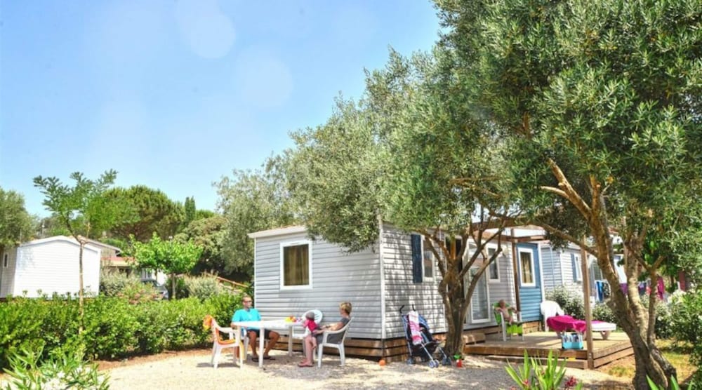 Mobile Home in Bessan With Terrace