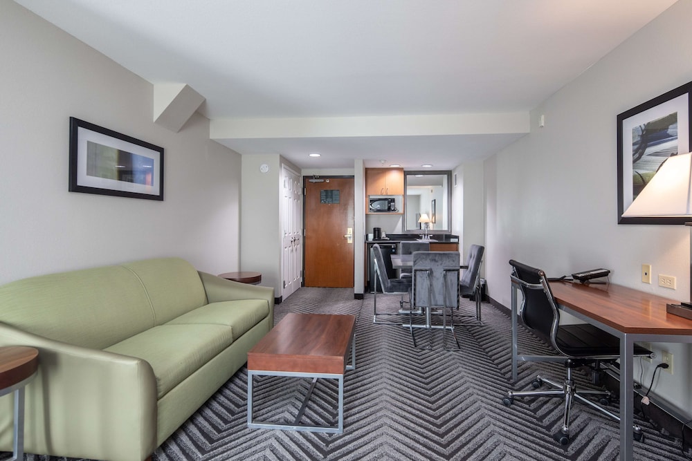 Best Western Inn  Suites San Mateo - San Francisco Airport - Property Image 40