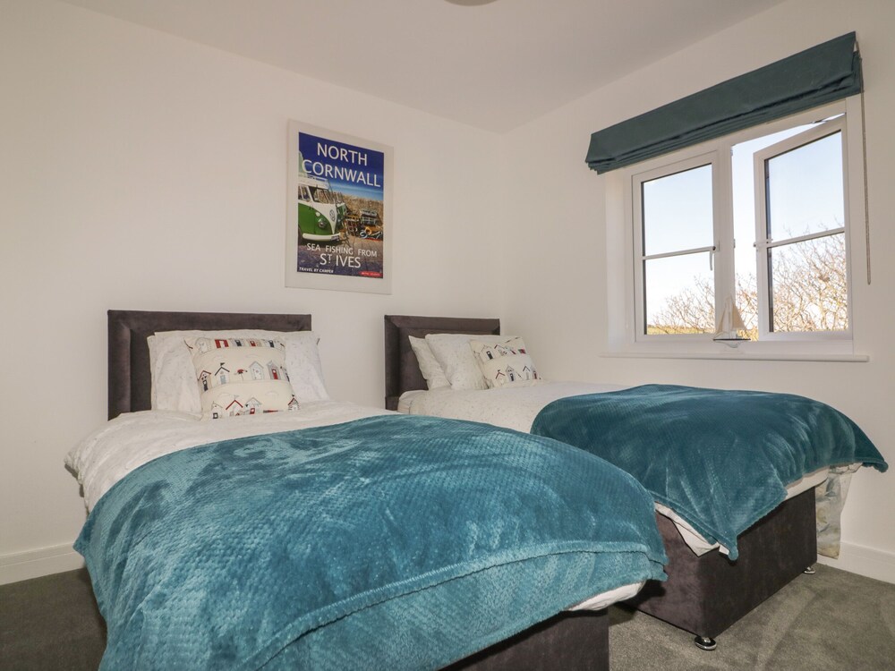 4 Trerammet Crescent
