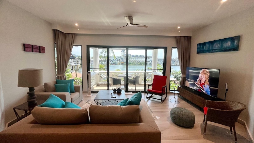 Luxury Seaview 6 Bedrooms With Infinity Pool Villa, Private Gym, Superfast Wifi