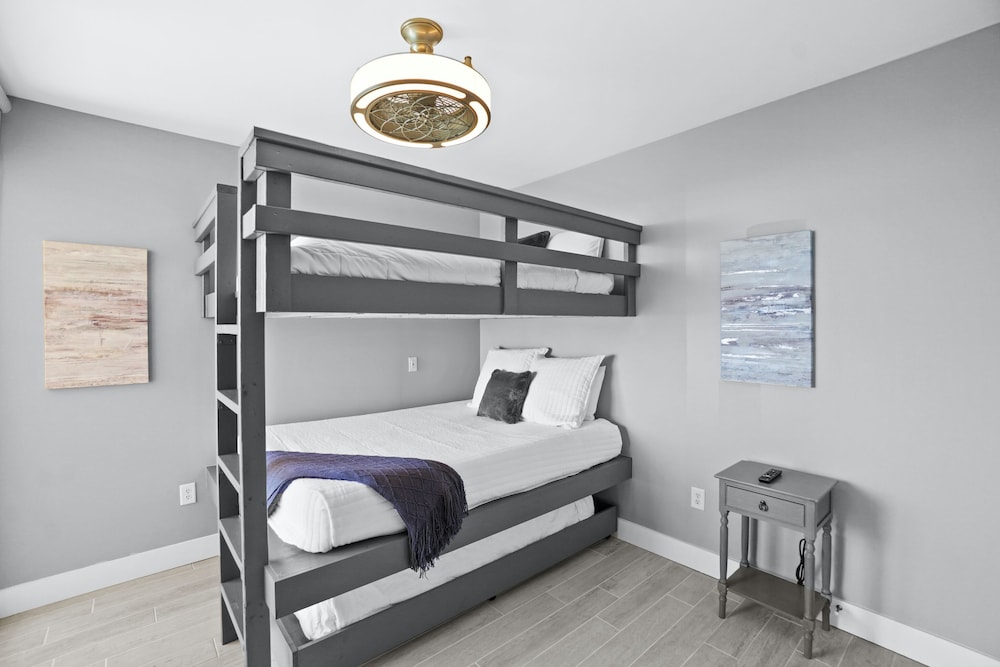 Splash Beach Resort by Panhandle Getaways