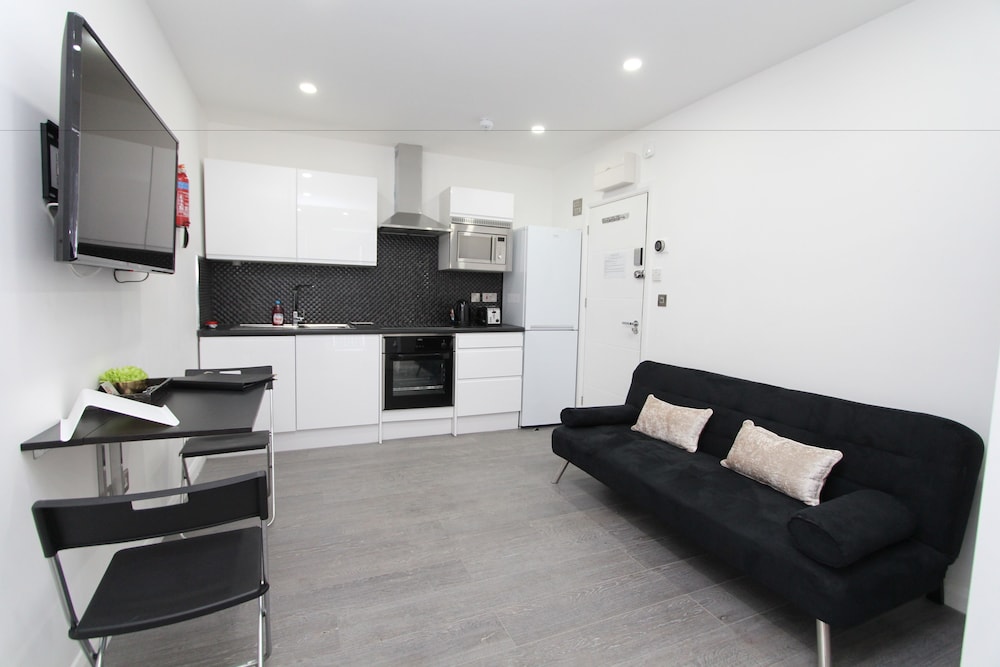 BlueGreen Suites