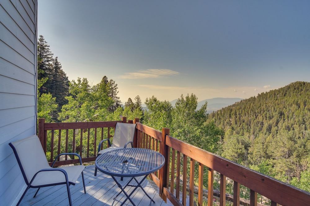 Mountain-view Conifer Gem Near Hiking & Fishing