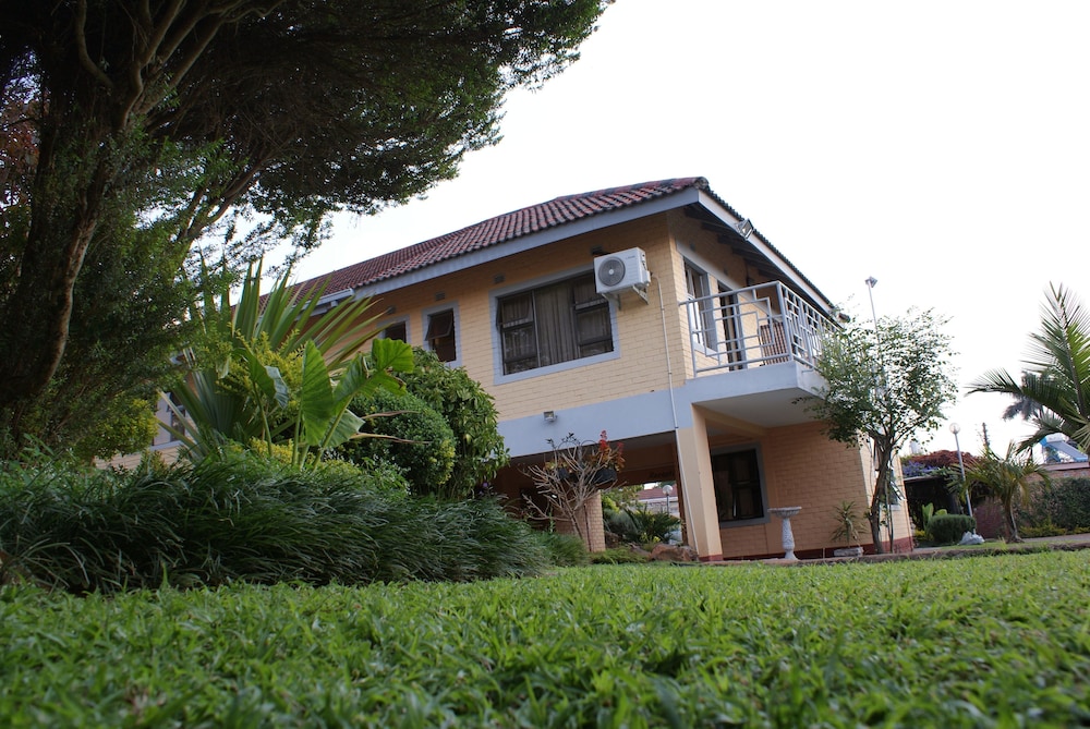 Premier Guest Lodge