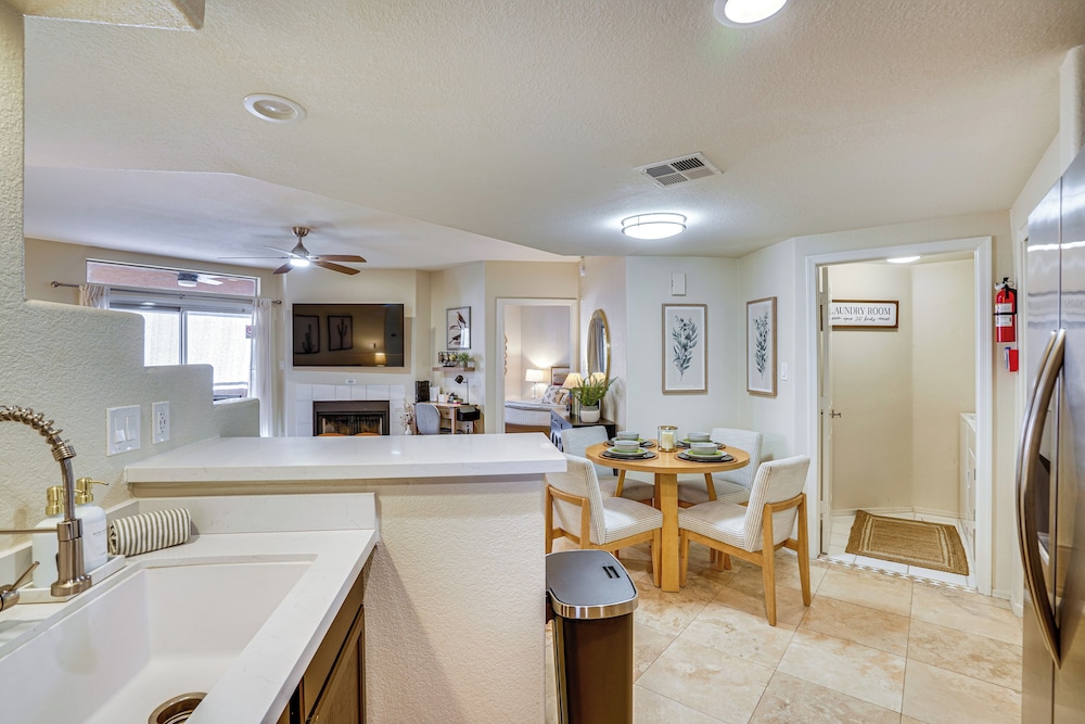 Family-friendly Condo w/ Pool Access in Phoenix!