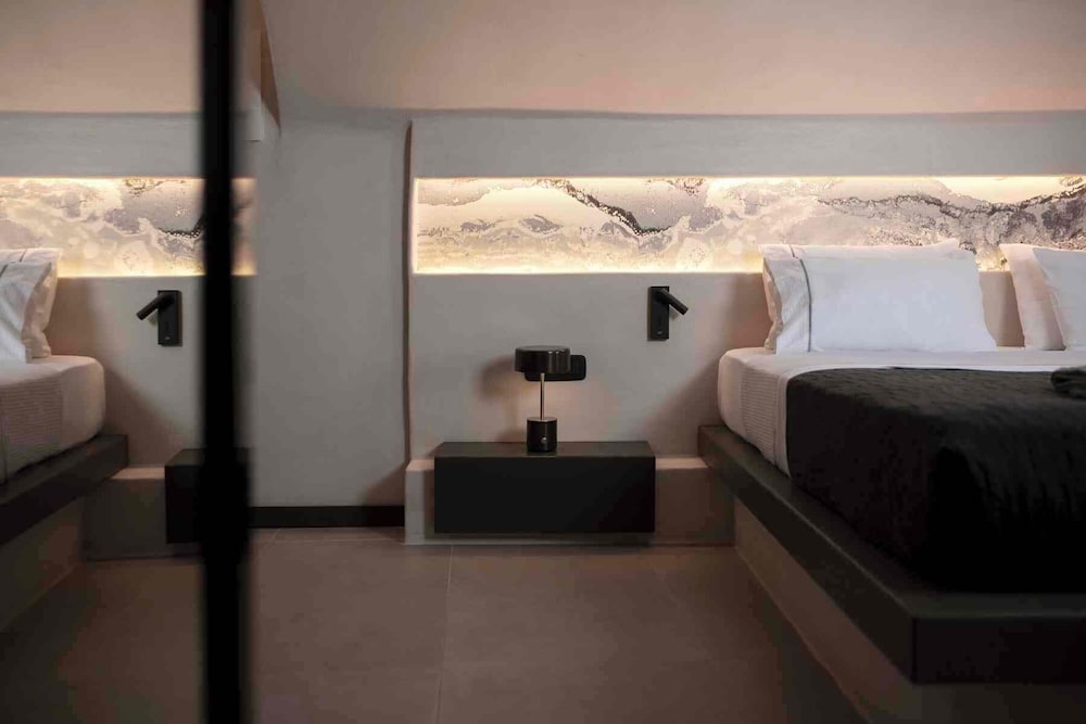 ArmonOia Suites