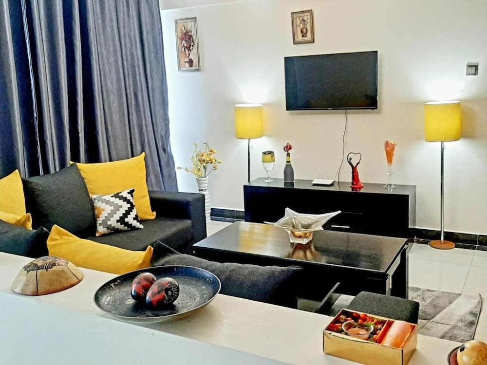 Stay.Plus Mideya Suites Kileleshwa