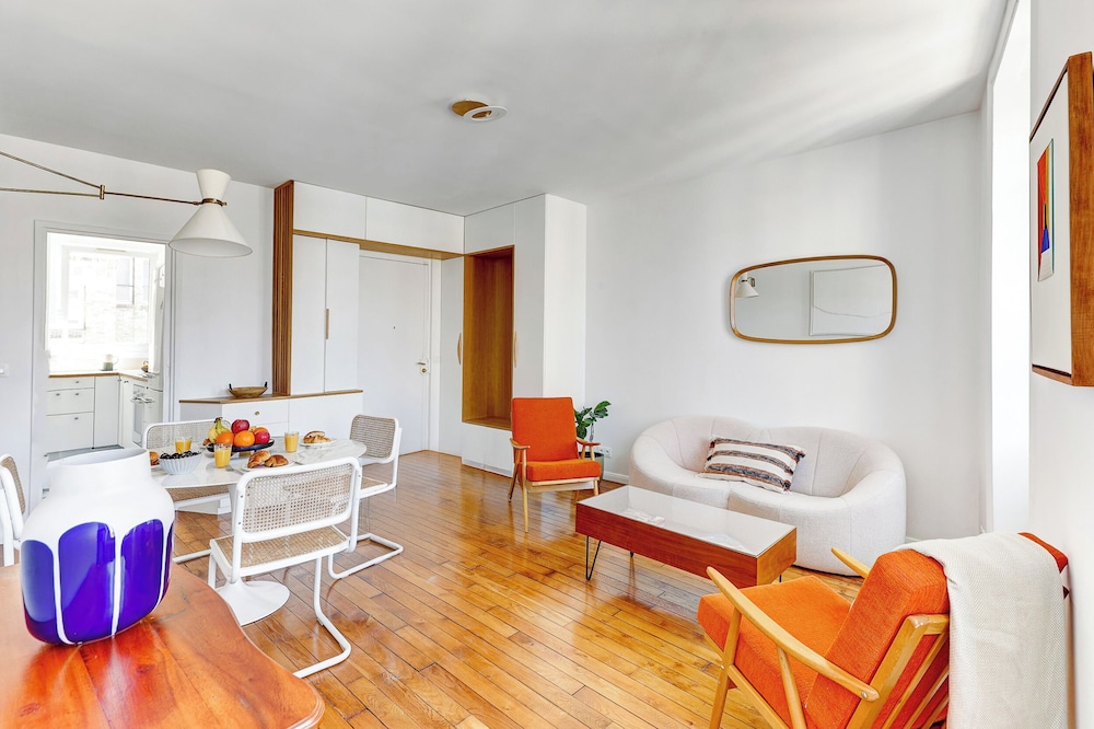 Montmartre 2BR - Moulin Rouge