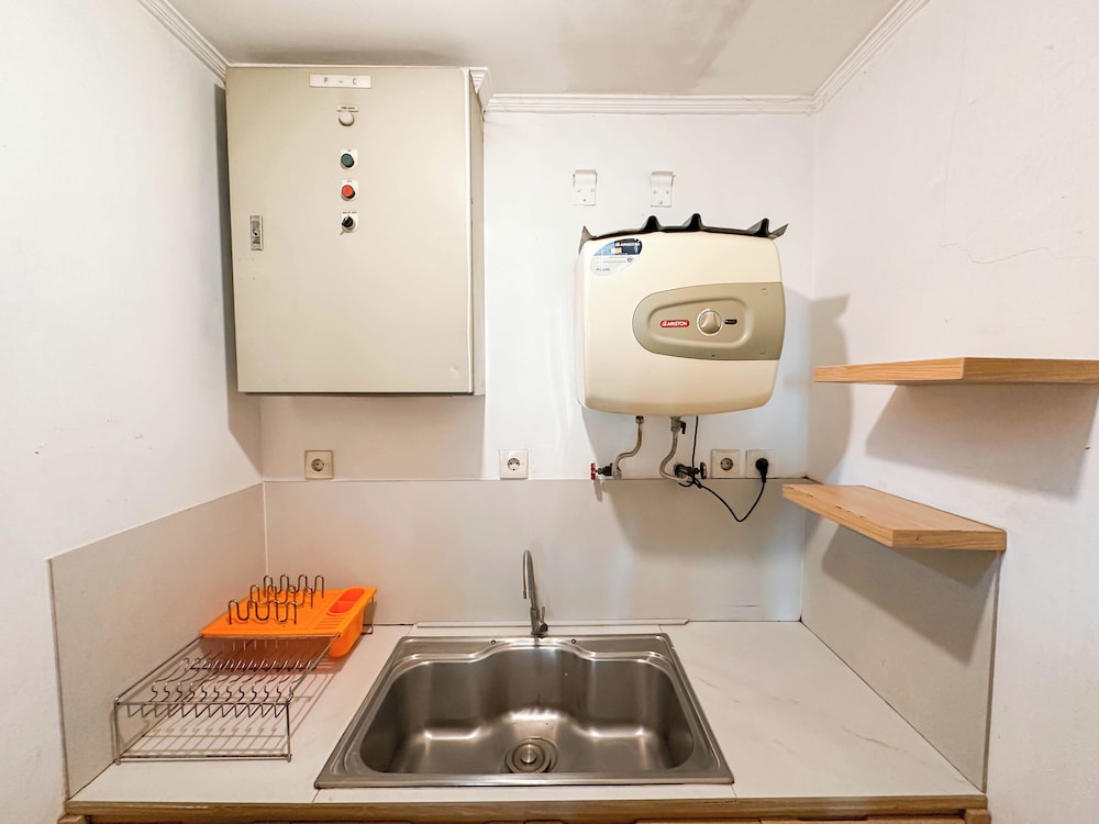 Spacious And Strategic Location 3Br At Kondominium Regensi Apartment