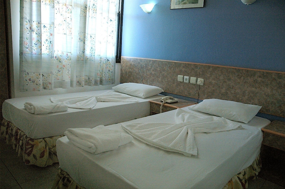 Kardelen Apart Otel - Campground view 3