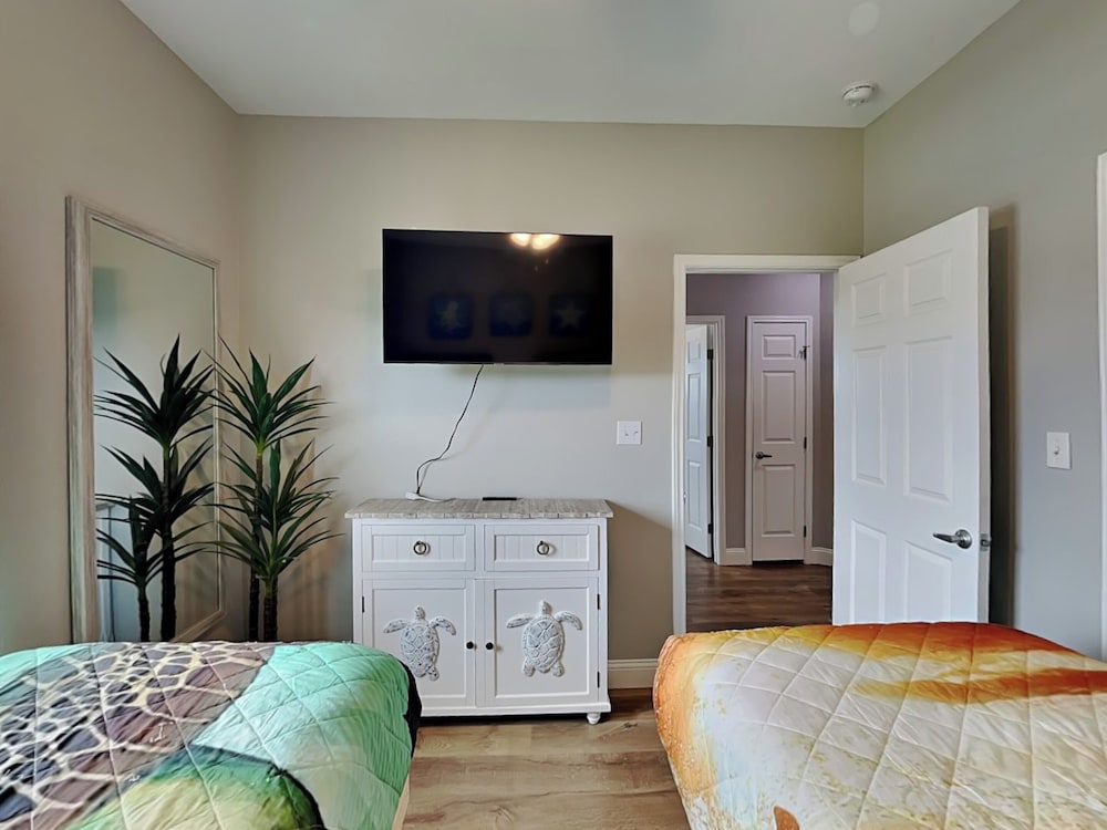 Inn at Bleu Estuary by Miss Kitty’s