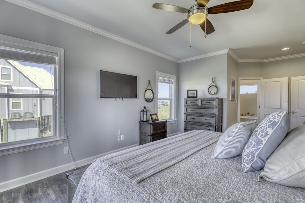 Blessed At The Beach - Gulf Side - Private Pool - Fabulous Gulf Views! Bring The Whole Family! 5 Bedroom Home by RedAwning view 2