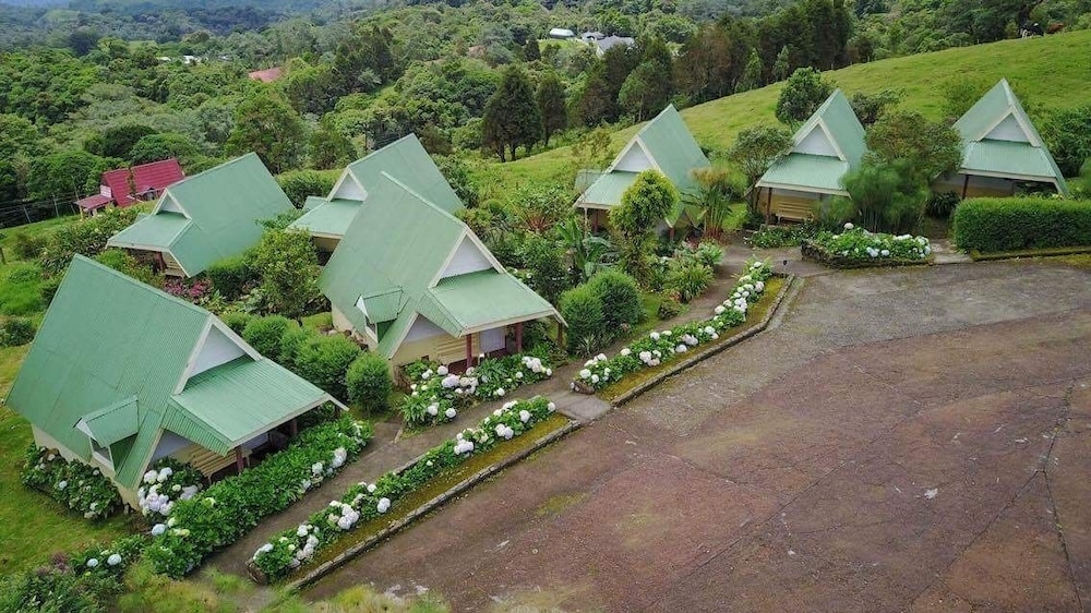 Hortensias Chalets Vara Blanca