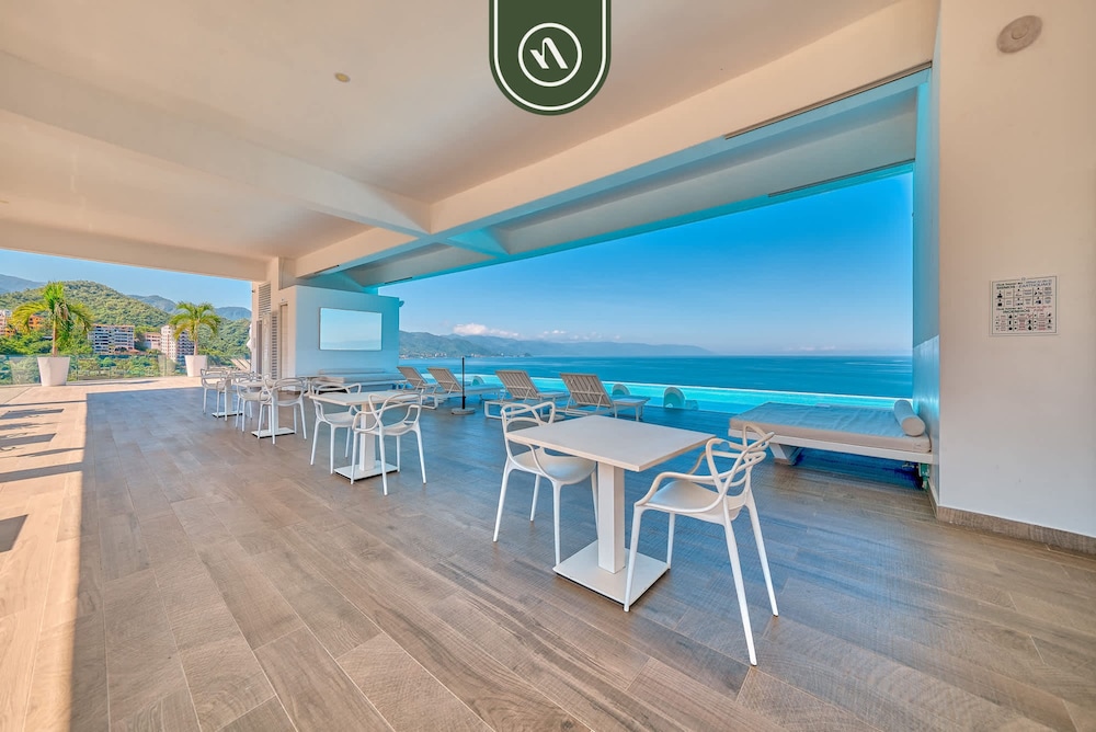 1BR Condo Near to Beach
