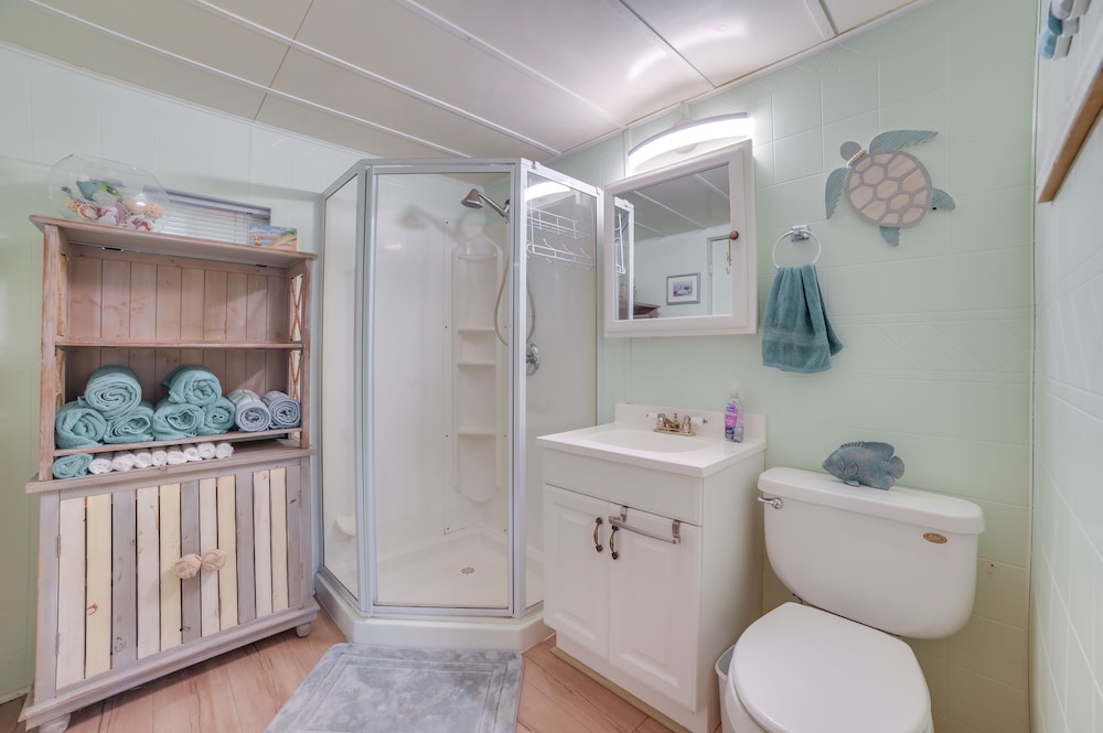 Cozy Otsego Lake Cabin: < 1 Mi to Sandy Beach! view 2
