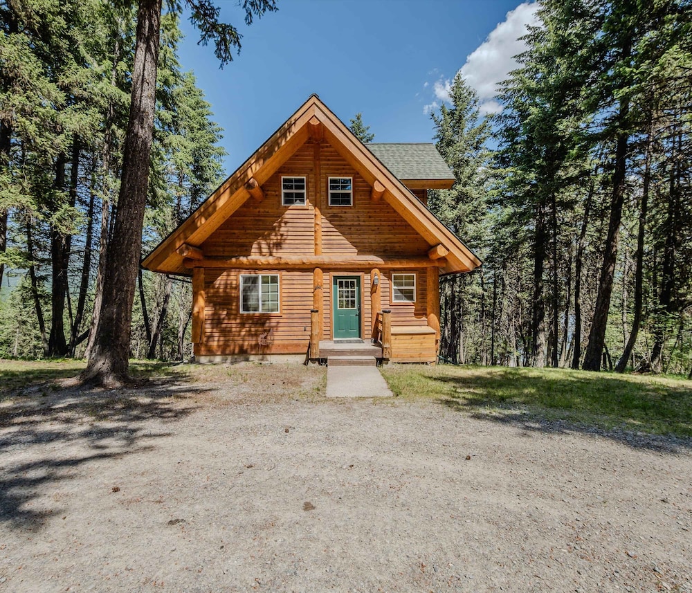 Whitetail Cabin For 9 Ppl!