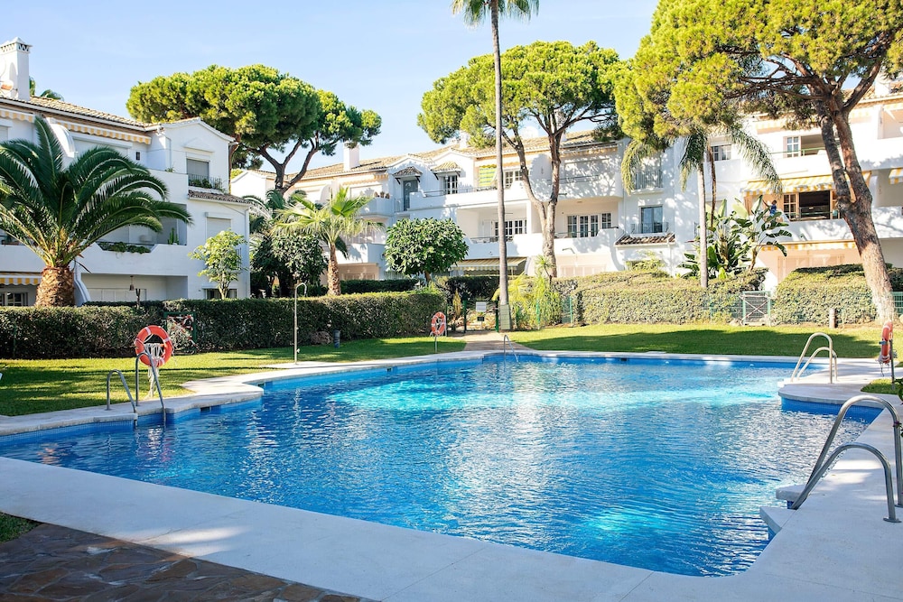 Bright&exclusive 3BD Apartment Estepona. El Presidente