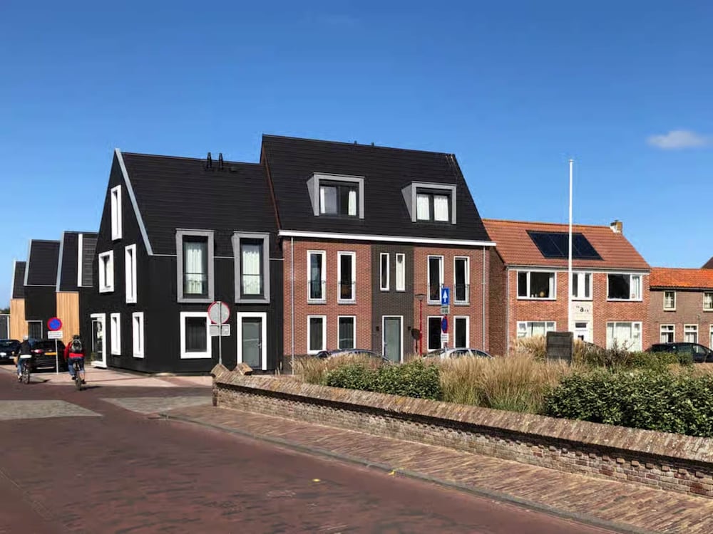 Lodge With Beautiful View of the Church and Dunes