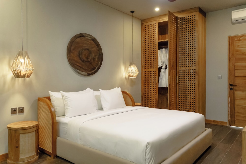 AMO Residences